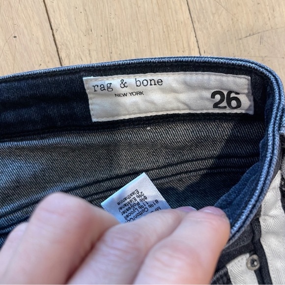Rag & Bone Cate Mid-Rise flare jeans size 26 - Picture 3 of 6